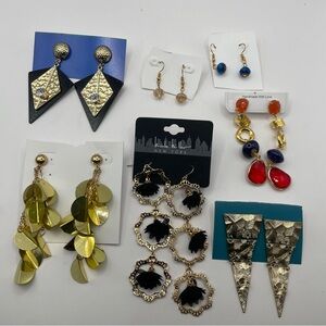 Elegant Gold and Black Geometric Earrings